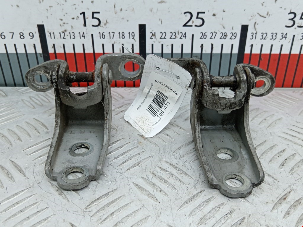 Петля двери передней правой Honda Jazz 1 (2001-2008)