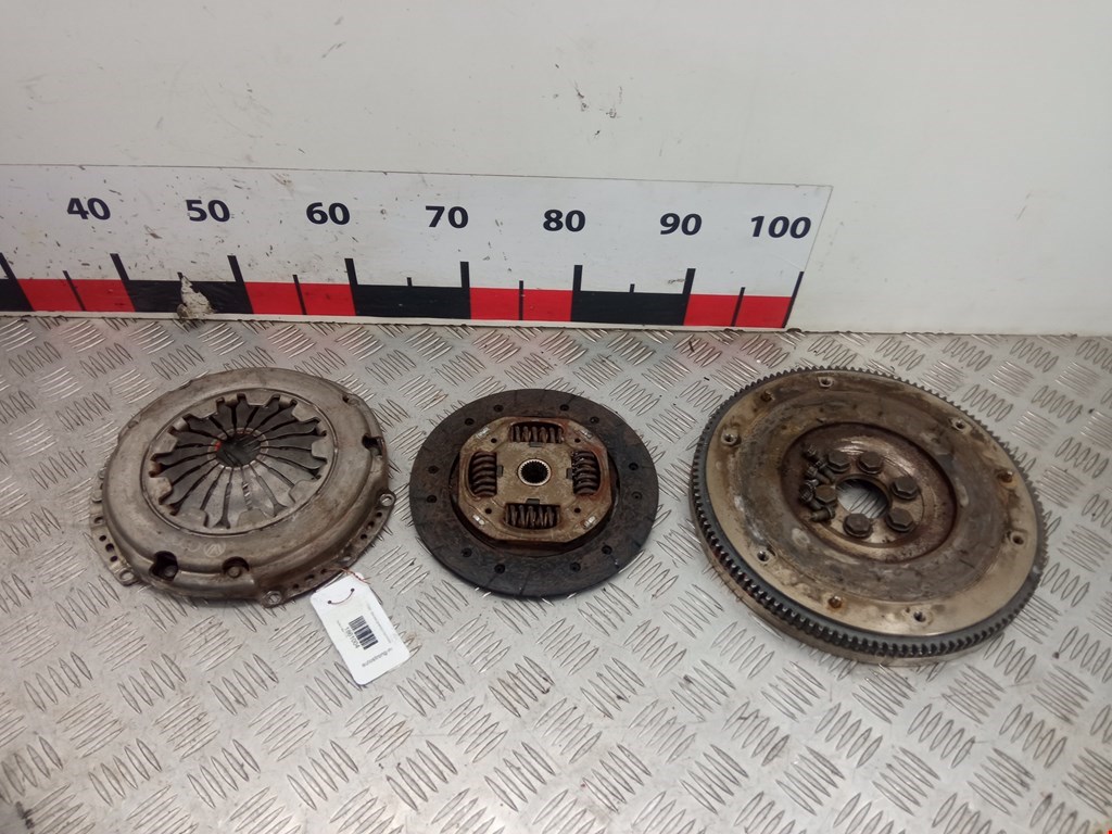 Маховик (демпфер сцепления) Skoda Fabia 1 (1999-2007)