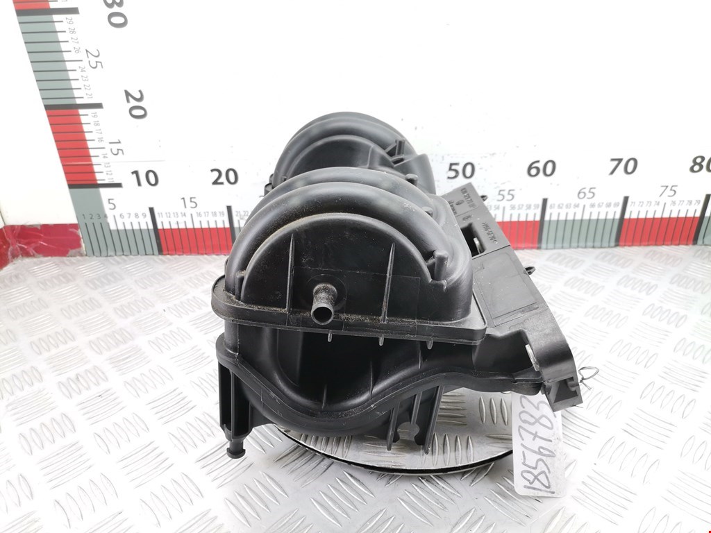 Коллектор впускной VOLKSWAGEN Polo III 1994-2001