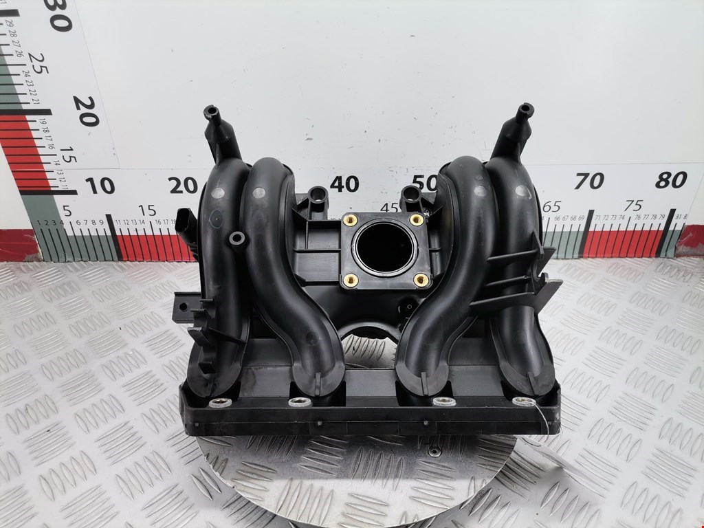 Коллектор впускной VOLKSWAGEN Polo III 1994-2001