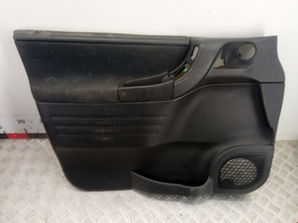 Обшивка двери передняя левая OPEL Zafira A 1999-2005