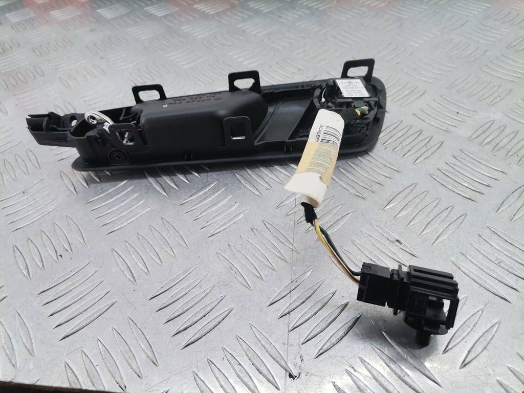 Ручка дверная задняя внутренняя правая VOLKSWAGEN Passat B6 2005-2011