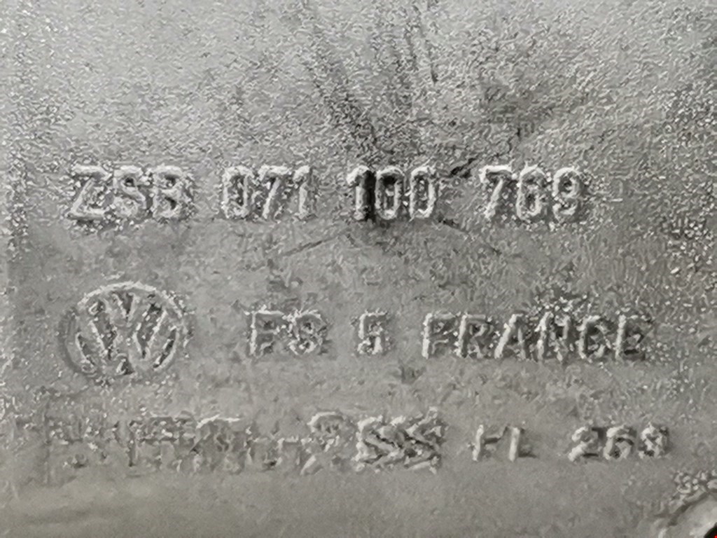 Корпус масляного фильтра VOLKSWAGEN Bora 1998-2005