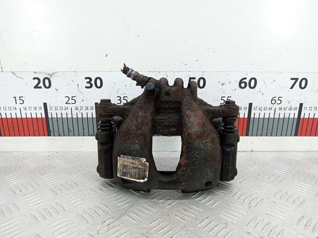 Суппорт передний правый PEUGEOT 308 2007-2015