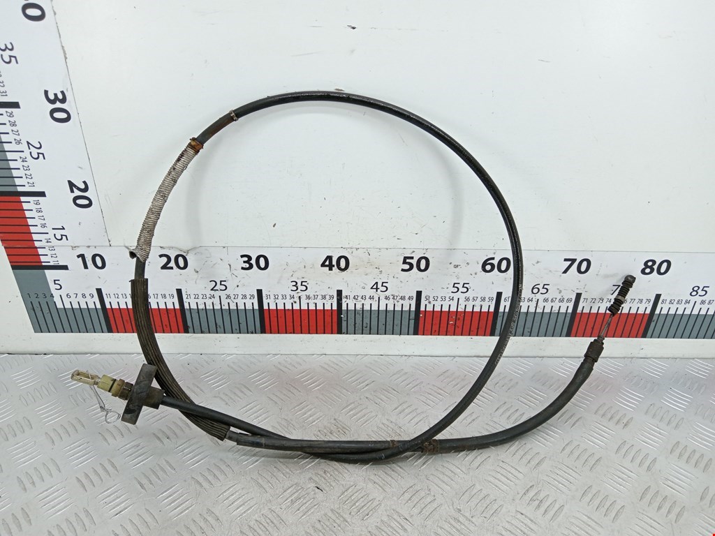 Трос стояночного тормоза левый/правый AUDI A4 B7 2004-2007