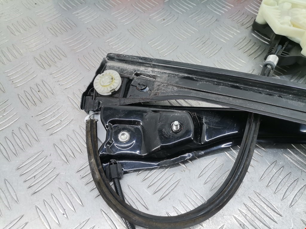 Стеклоподъемник передний левый SKODA Rapid 2012-2020