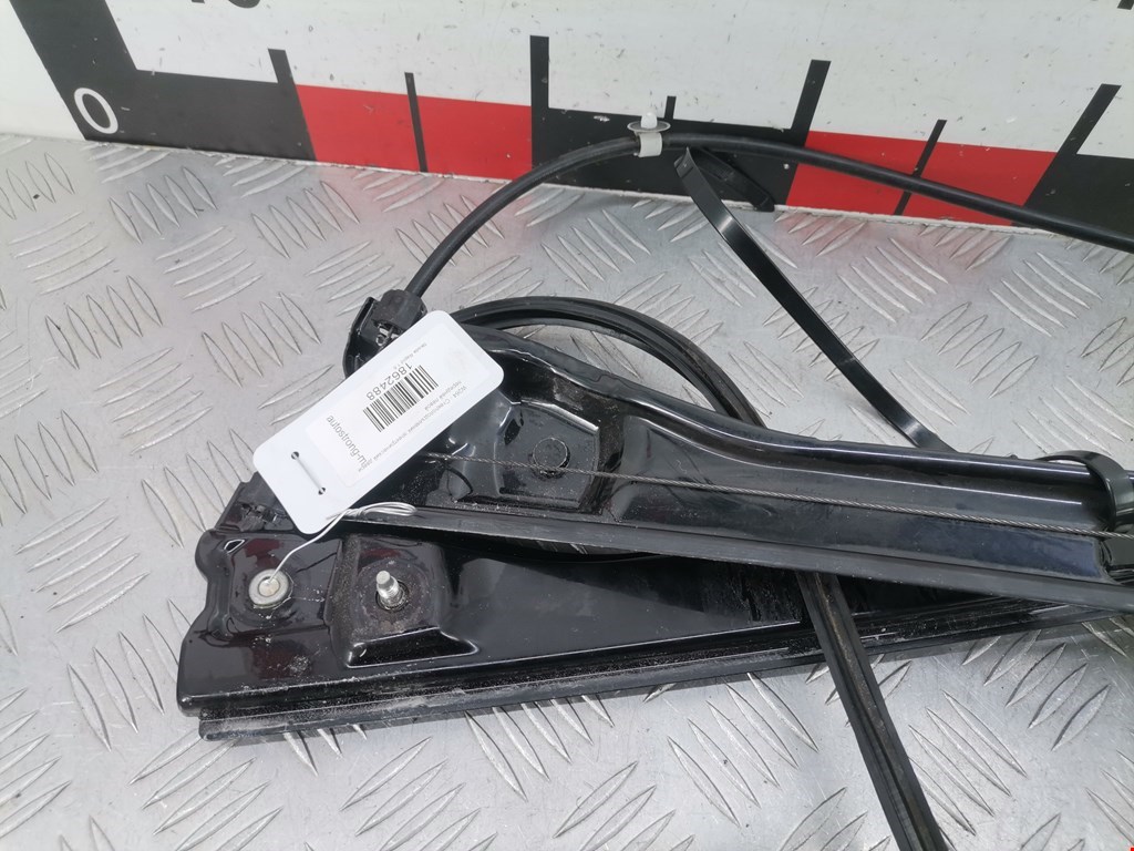 Стеклоподъемник передний левый SKODA Rapid 2012-2020