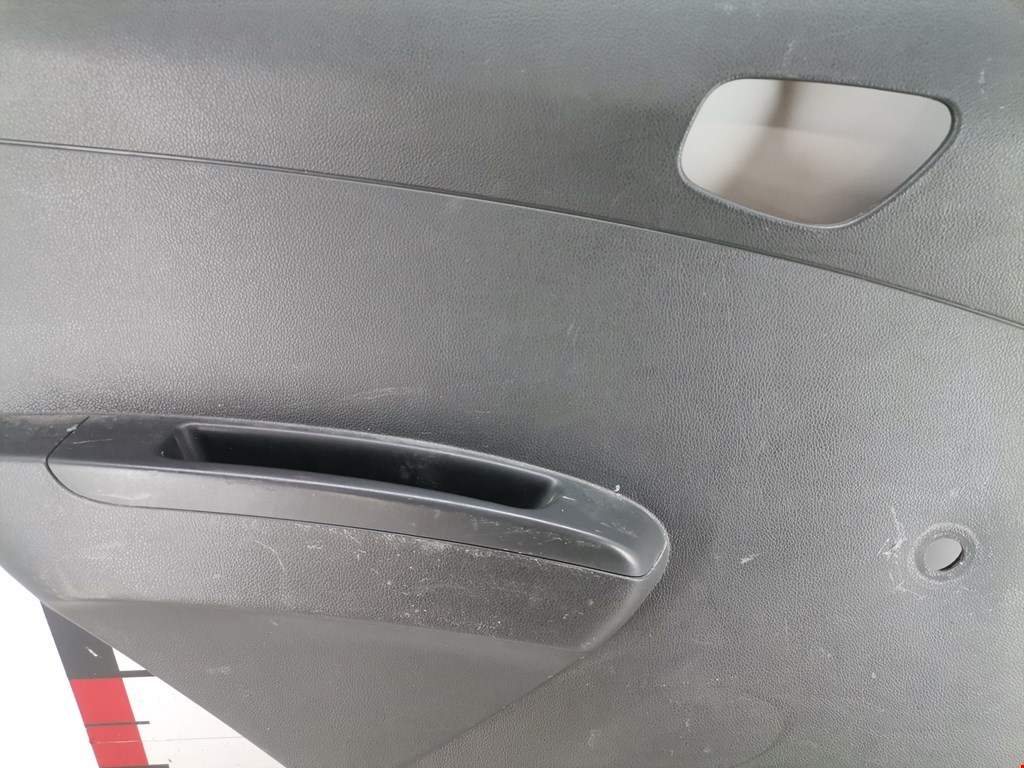 Обшивка двери задняя левая CHEVROLET Spark 2010-2015