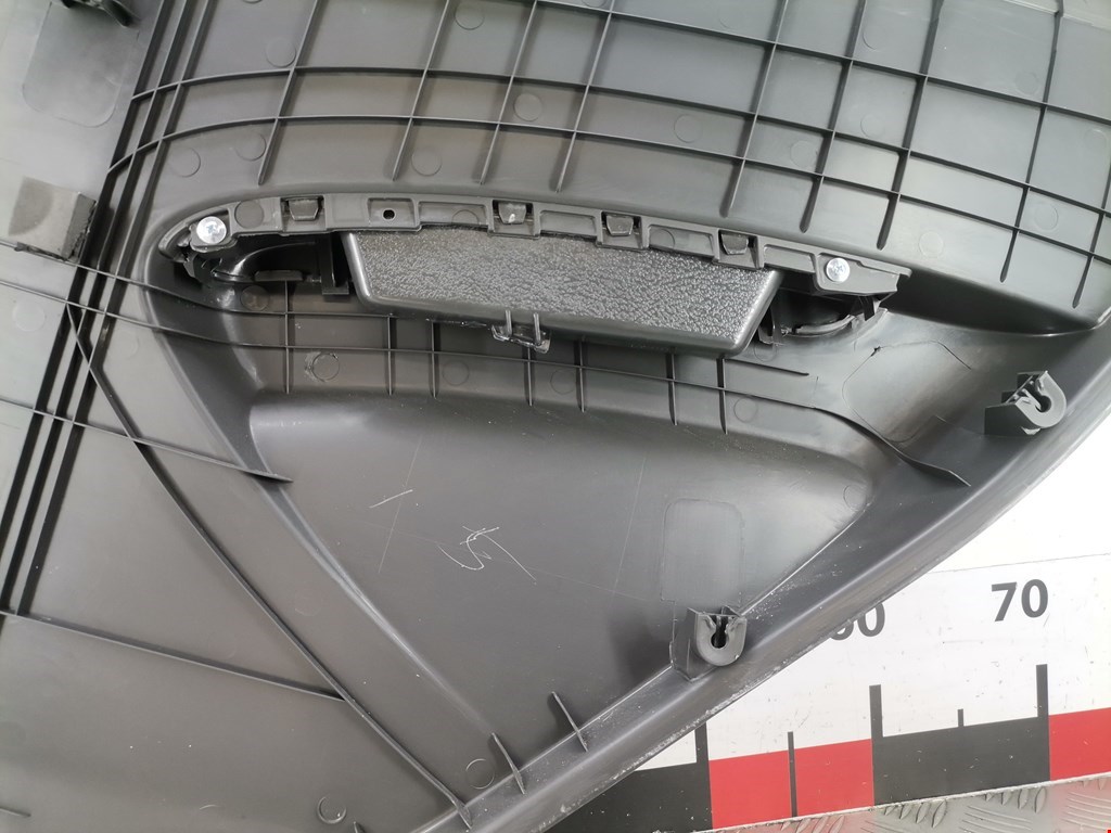 Обшивка двери задняя левая CHEVROLET Spark 2010-2015