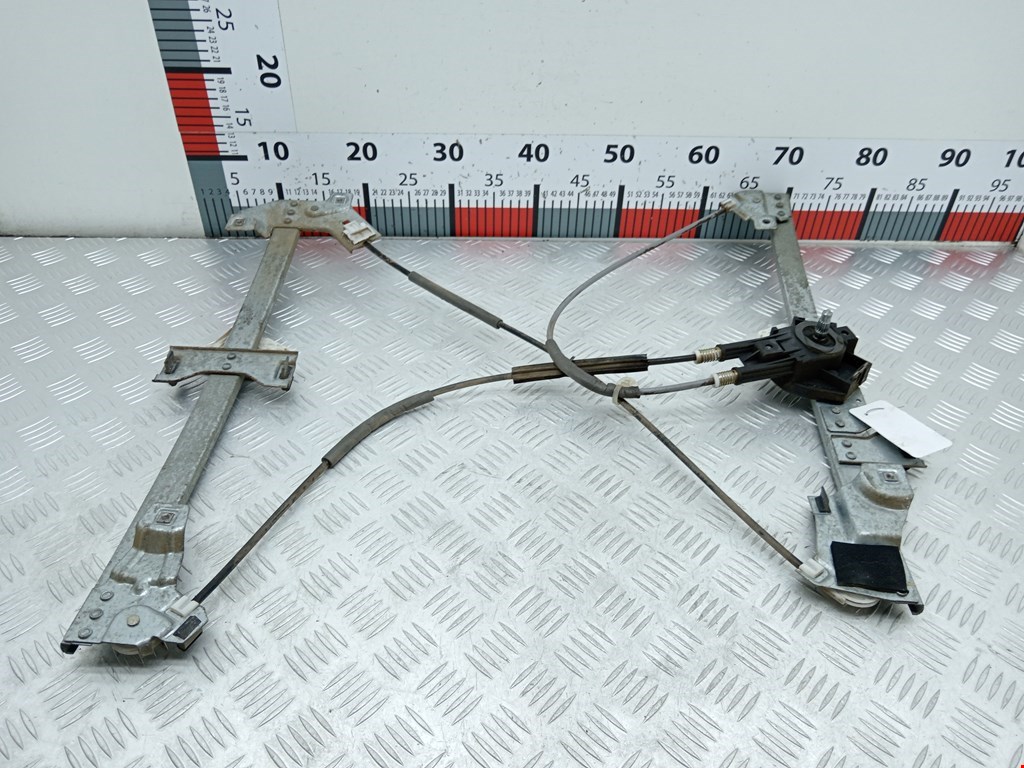 Стеклоподъемник передний правый PEUGEOT Partner 1996-2009