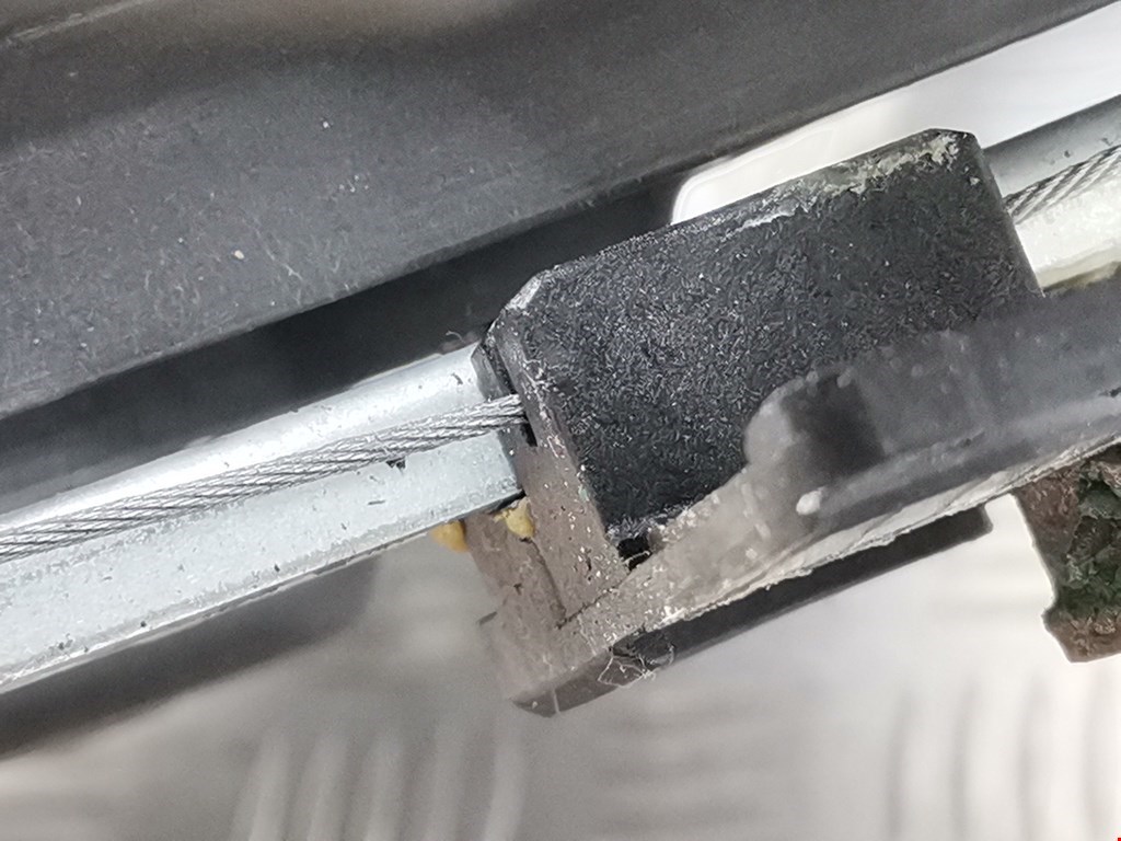 Стеклоподъемник задний левый MAZDA Mazda 6 GG 2000-2007