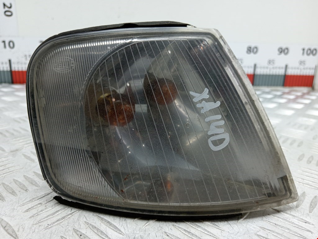 Указатель поворота (поворотник) правый Audi A3 8L (1996-2003)