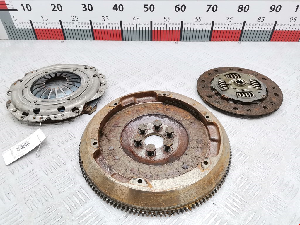 Маховик (демпфер сцепления) OPEL Meriva A 2003-2010