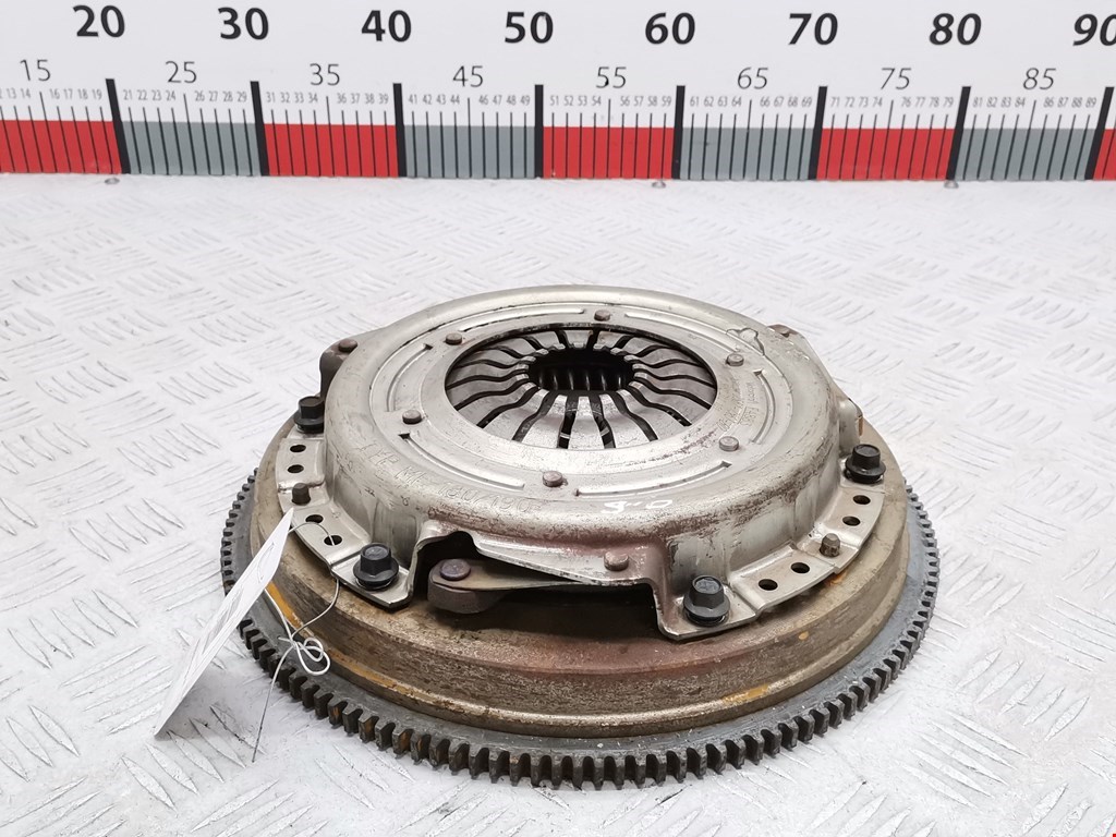 Маховик (демпфер сцепления) FORD Fiesta 2001-2008