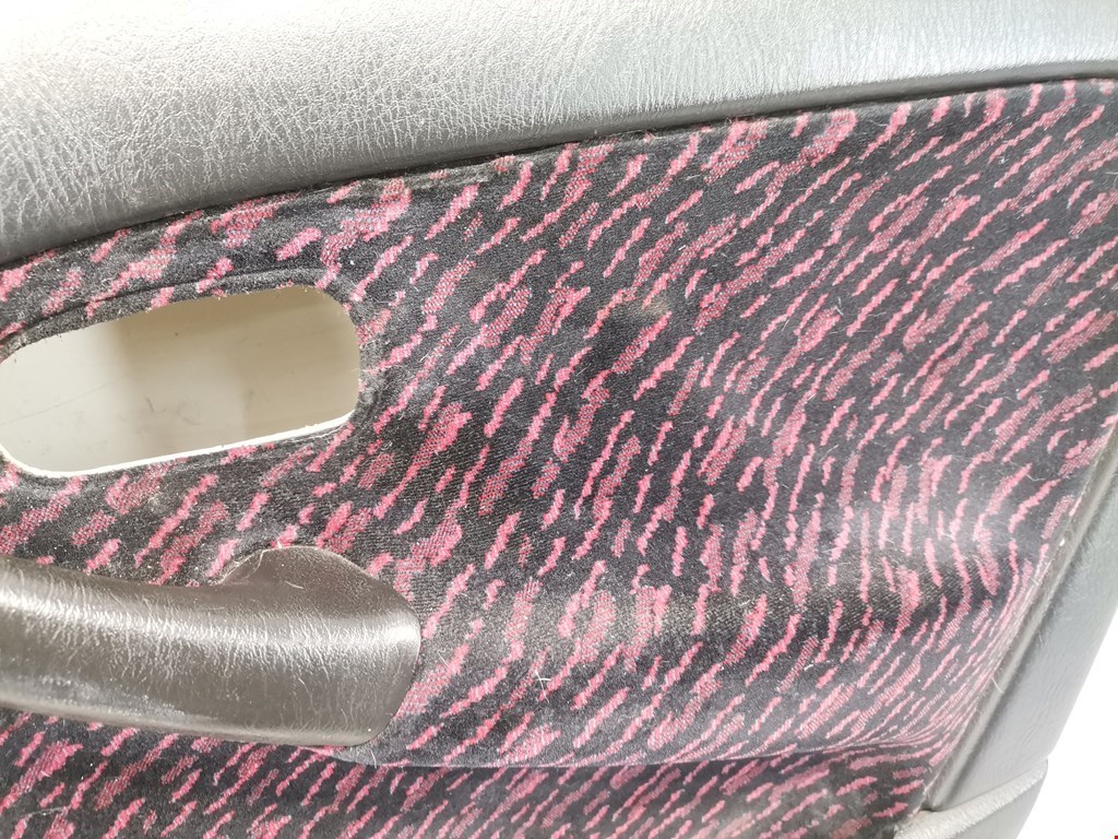 Обшивка двери передняя правая HONDA Civic выбрать кузов 1995-2001