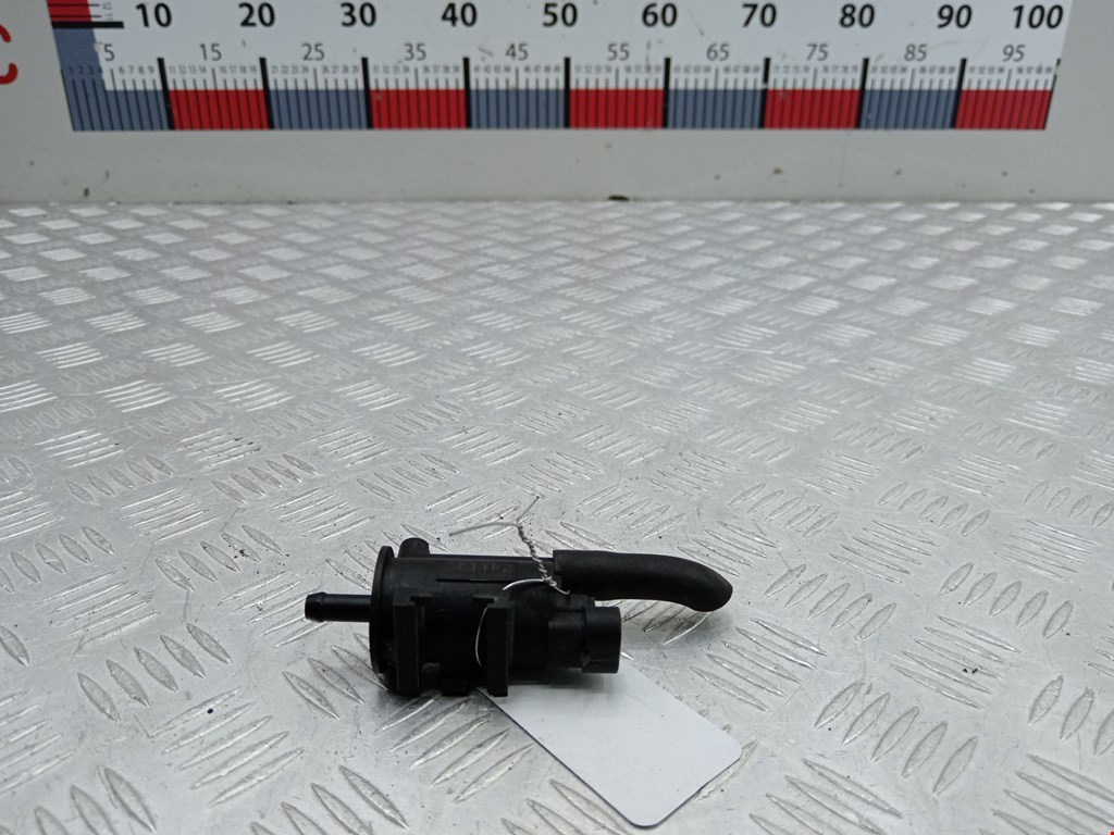 Клапан воздушного фильтра Opel Zafira A (1999-2006)