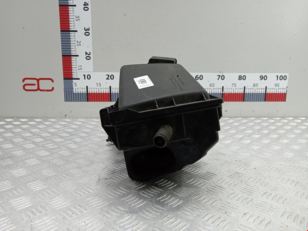 Корпус воздушного фильтра AUDI A3 8L 1996-2003