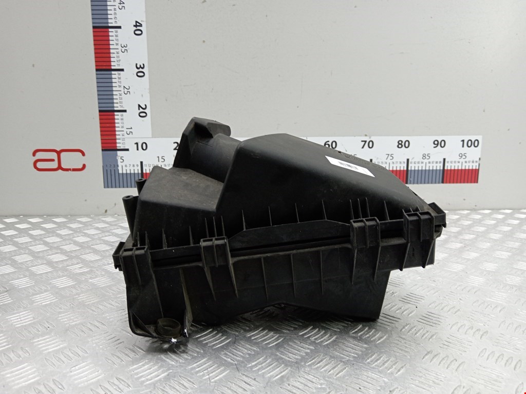 Корпус воздушного фильтра AUDI A3 8L 1996-2003