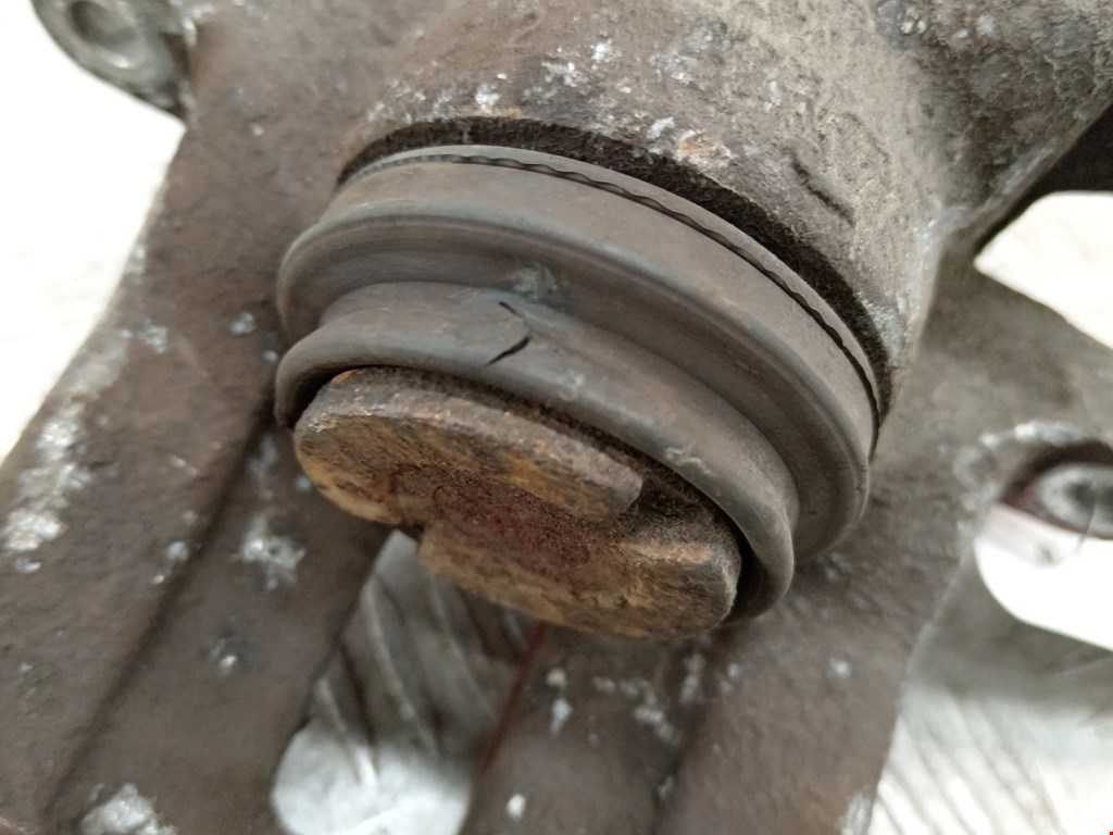 Суппорт задний левый AUDI A4 B6 2001-2005