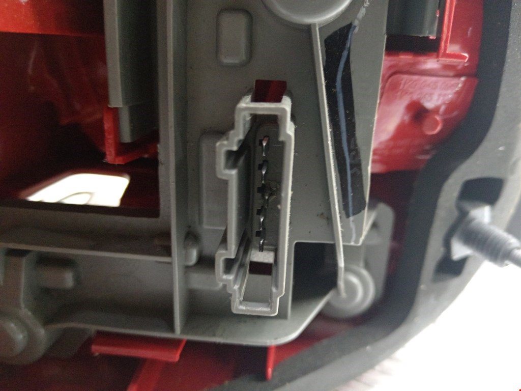 Фонарь задний правый VOLKSWAGEN Golf V 2003-2009