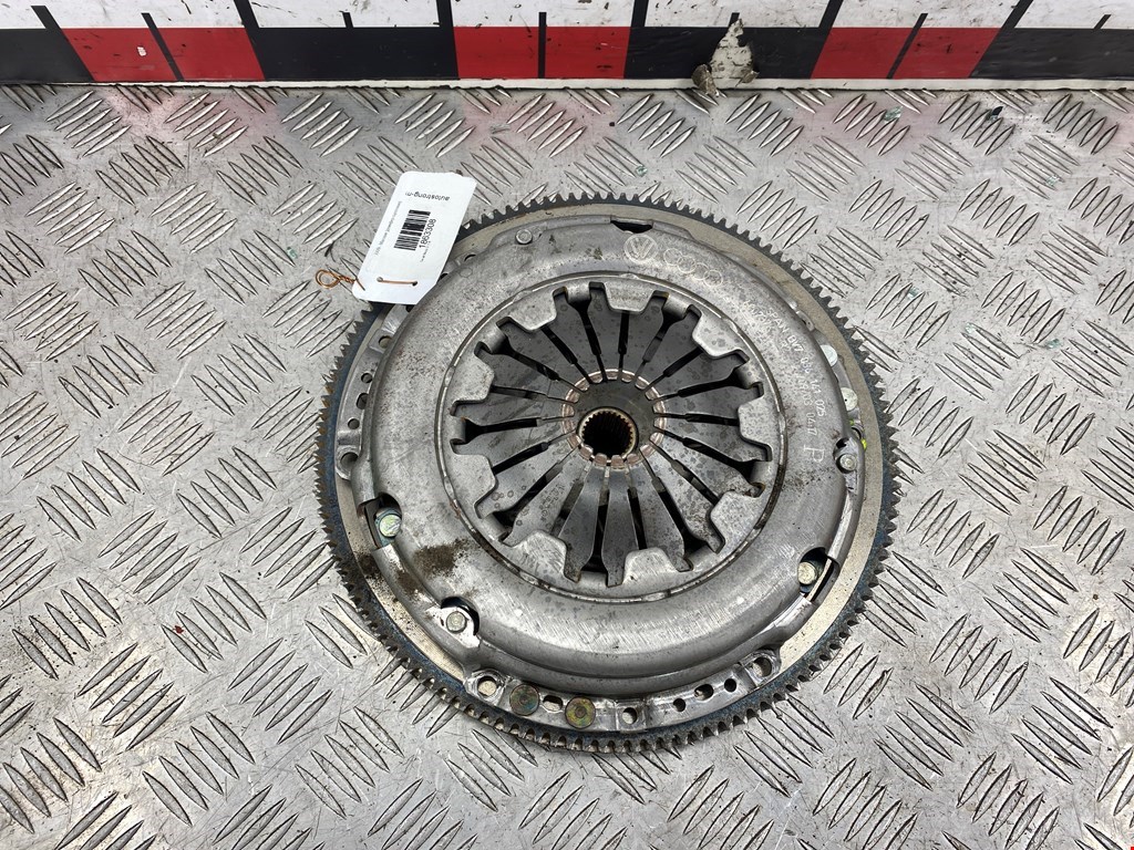 Маховик (демпфер сцепления) SEAT Ibiza 2002-2008