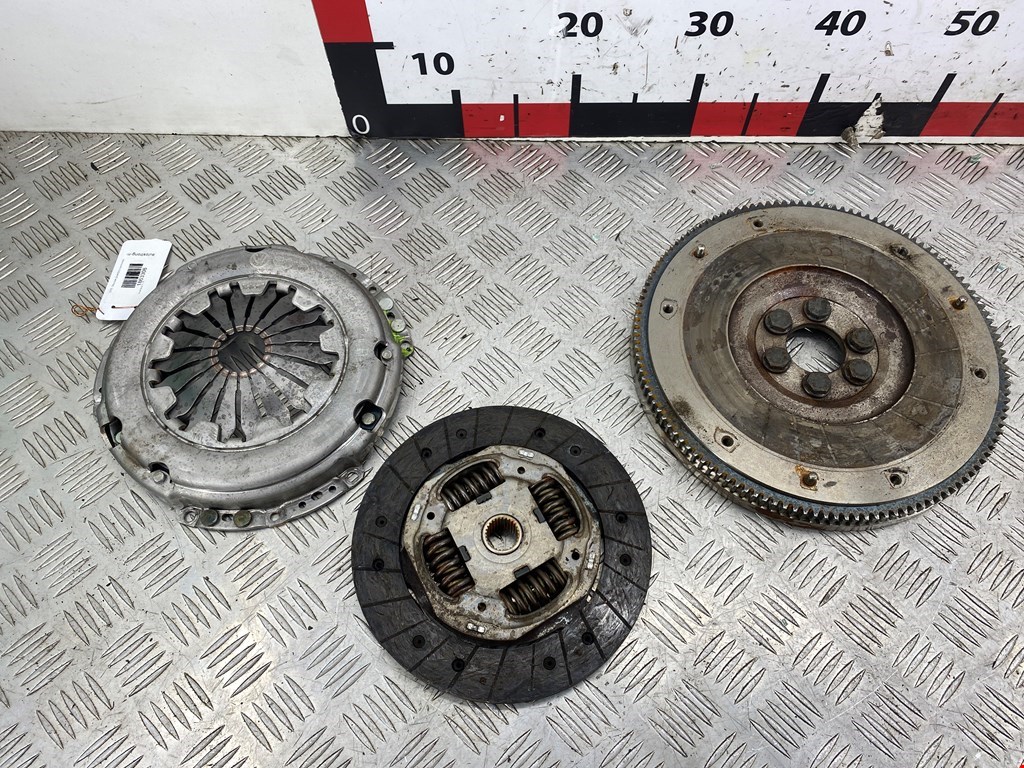 Маховик (демпфер сцепления) SEAT Ibiza 2002-2008