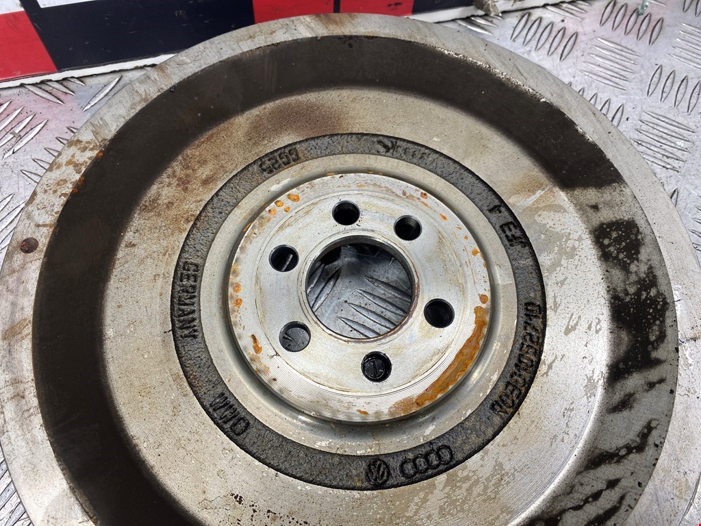 Маховик (демпфер сцепления) SEAT Ibiza 2002-2008