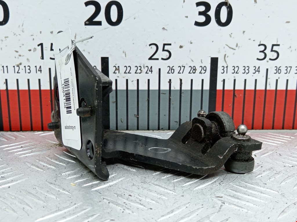 Ролик двери сдвижной (левый/правый средний верхний/нижний) LANCIA Phedra 2002-2010