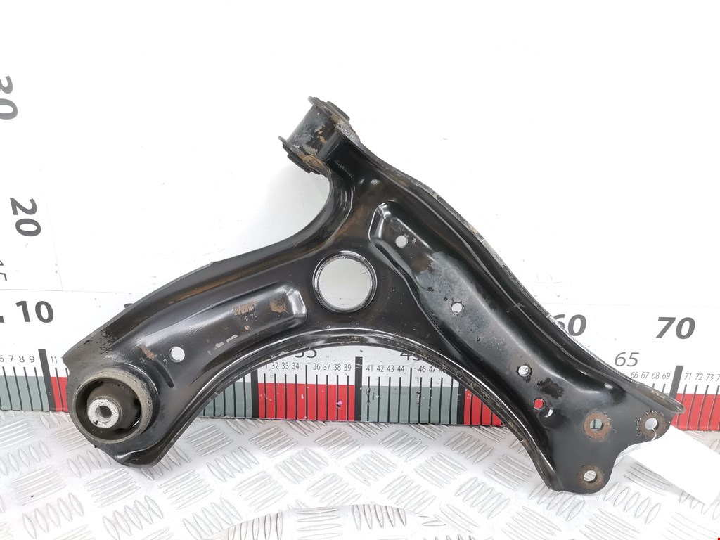 Рычаг передний левый SKODA Rapid 2012-2020