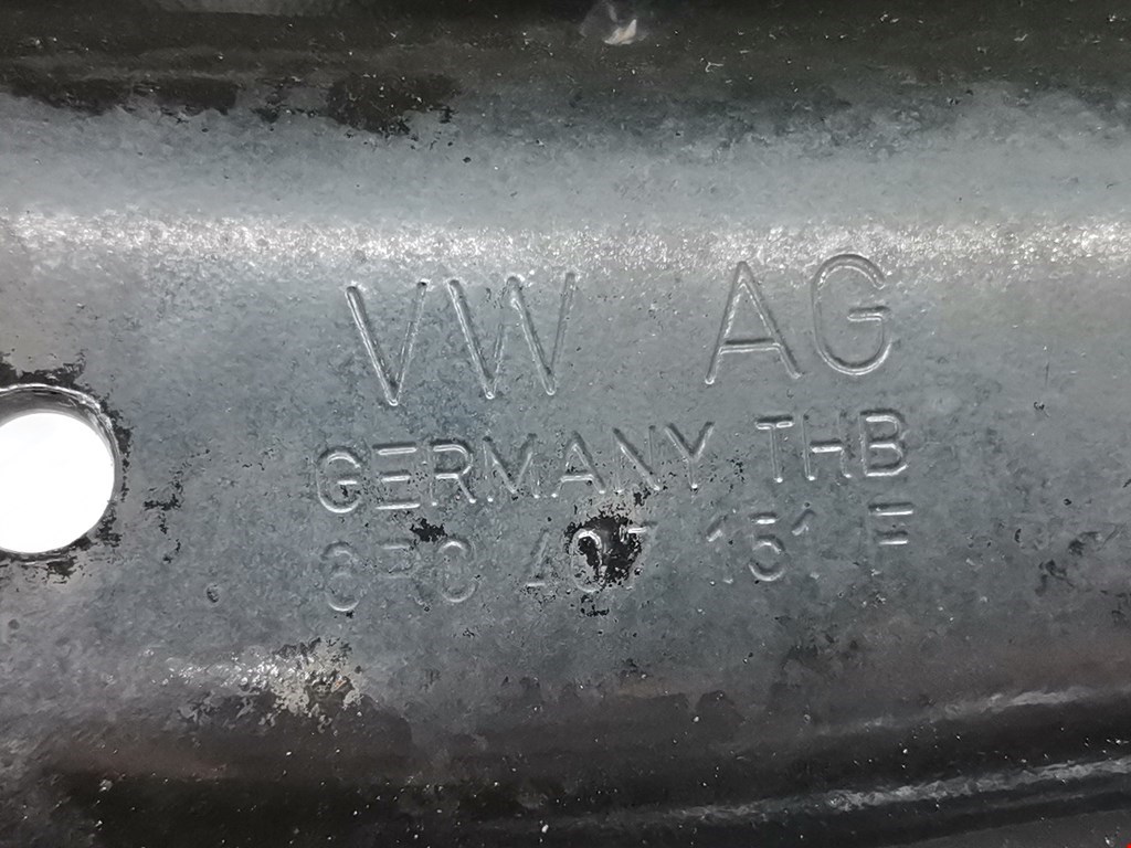 Рычаг передний левый SKODA Rapid 2012-2020