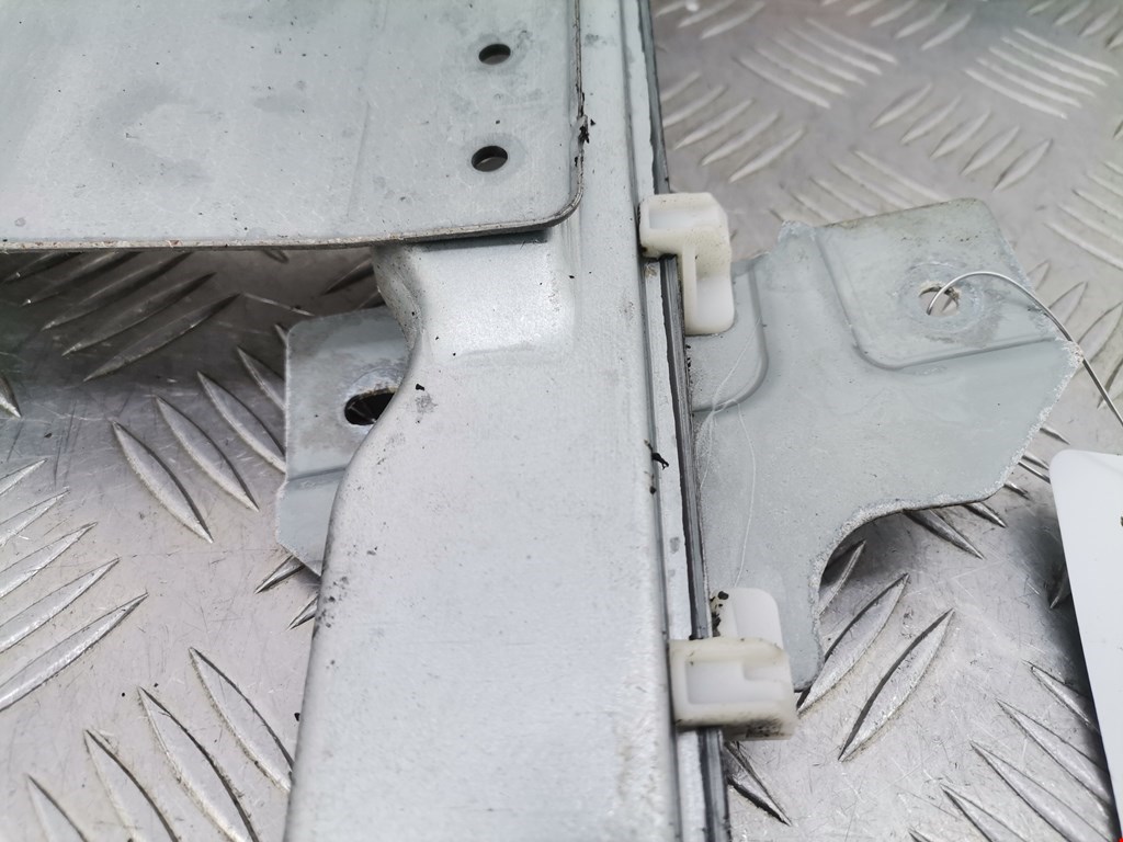 Стеклоподъемник задний левый DACIA Sandero 2008-2012