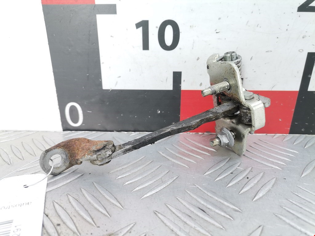 Ограничитель открывания двери DACIA Sandero 2008-2012