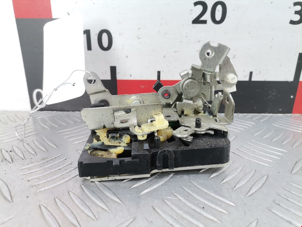 Замок двери задней левой DACIA Sandero 2008-2012