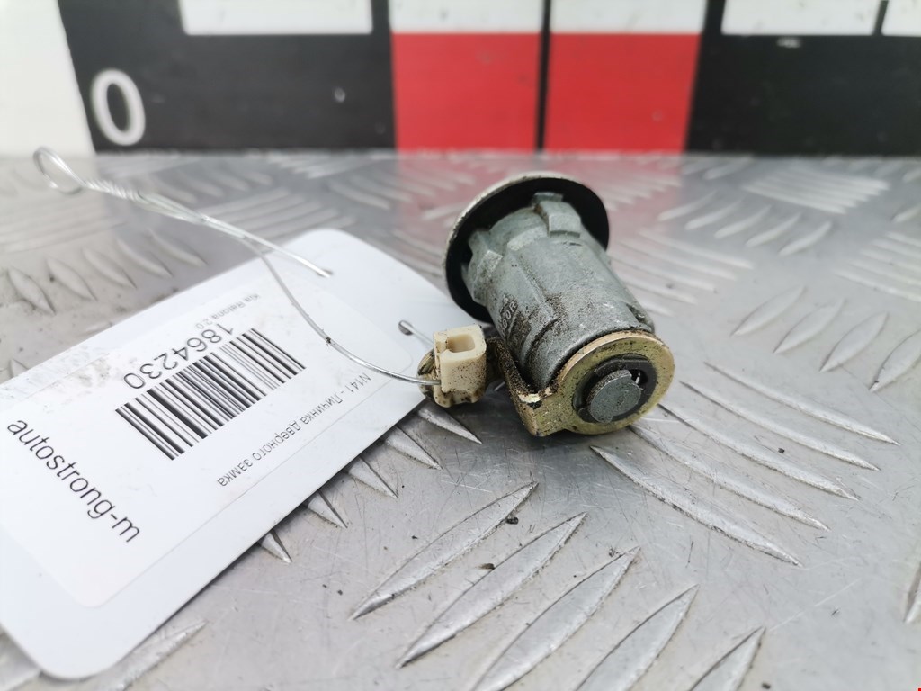 Вставка замка багажника KIA Retona 1998-2003