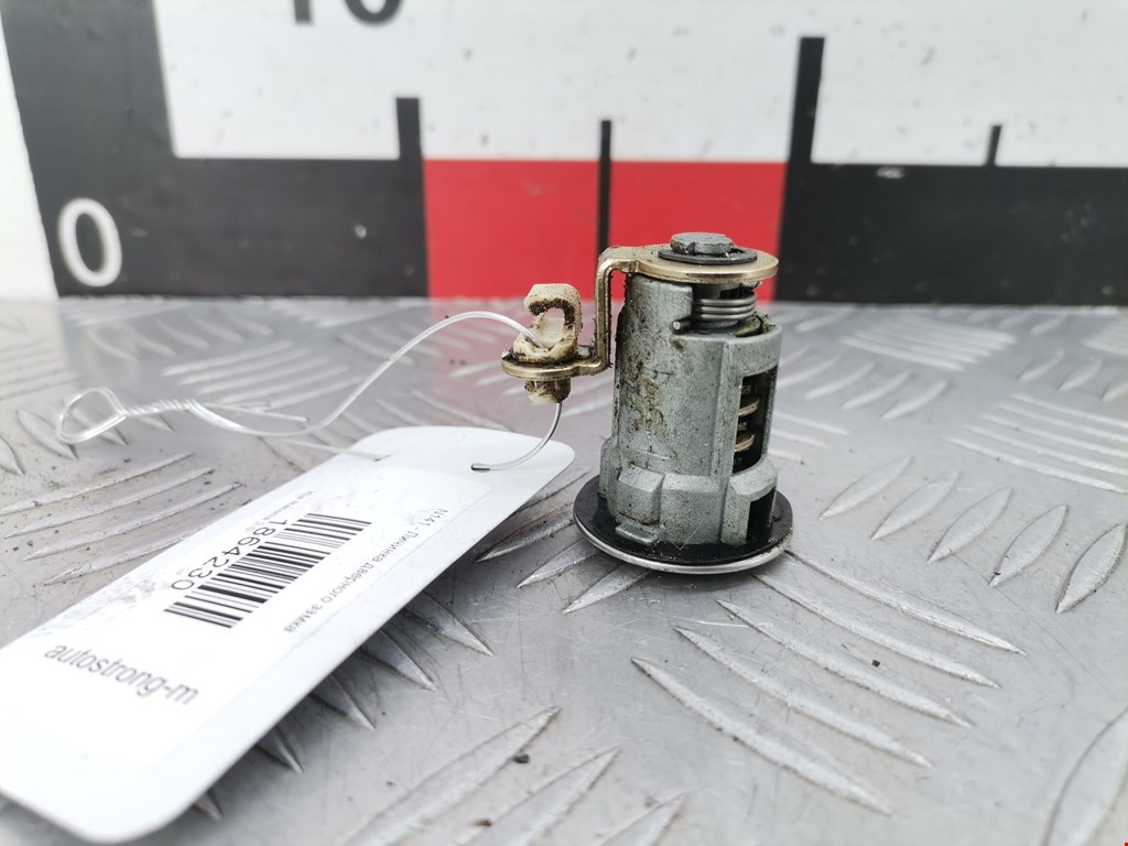 Вставка замка багажника KIA Retona 1998-2003