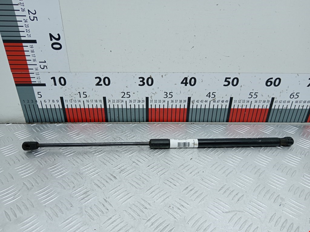 Амортизатор капота левый=правый OPEL Astra H/Family 2004-2015