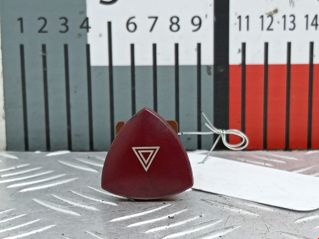 Кнопка аварийной сигнализации (аварийки) LANCIA Phedra 2002-2010