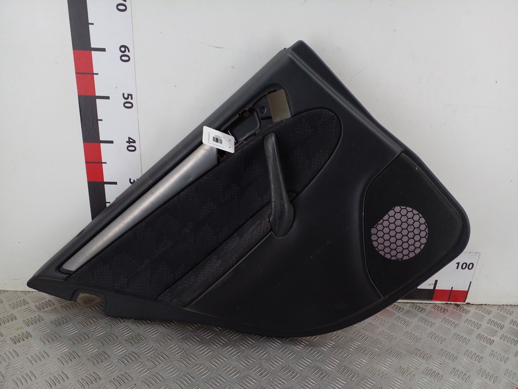 Обшивка двери задняя левая MERCEDES-BENZ C-Class C-klasse W203 2000-2007