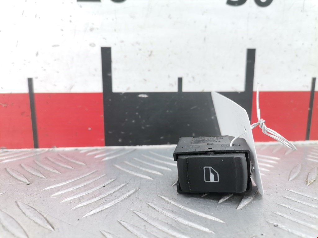 Кнопка стеклоподъемника SKODA Octavia A4 1U- 1997-2010