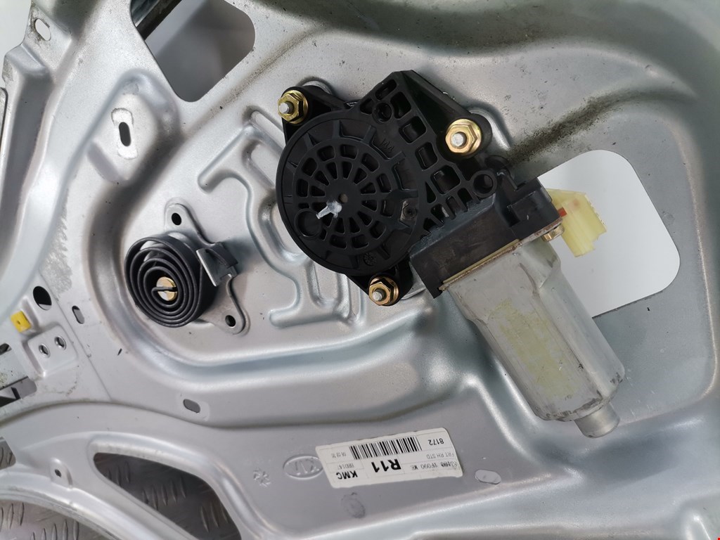 Стеклоподъемник передний правый KIA Sportage II 2004-2010