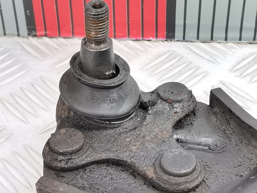 Рычаг передний правый VOLKSWAGEN Caddy III 2004-2015