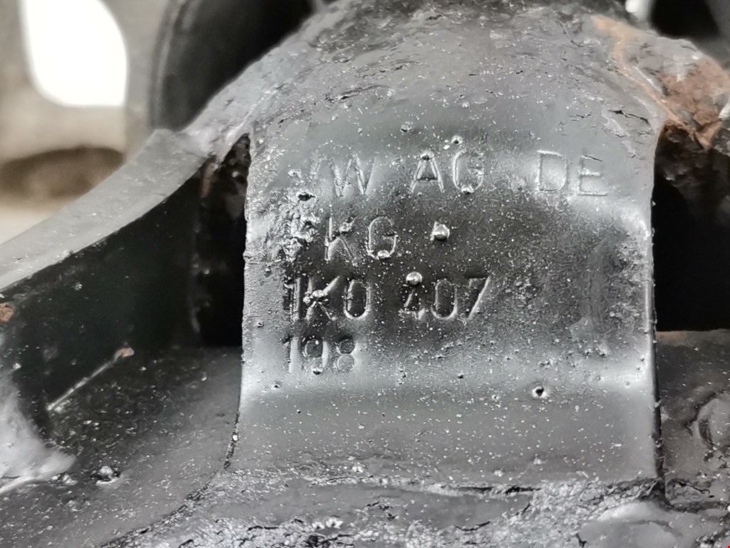 Рычаг передний правый VOLKSWAGEN Caddy III 2004-2015