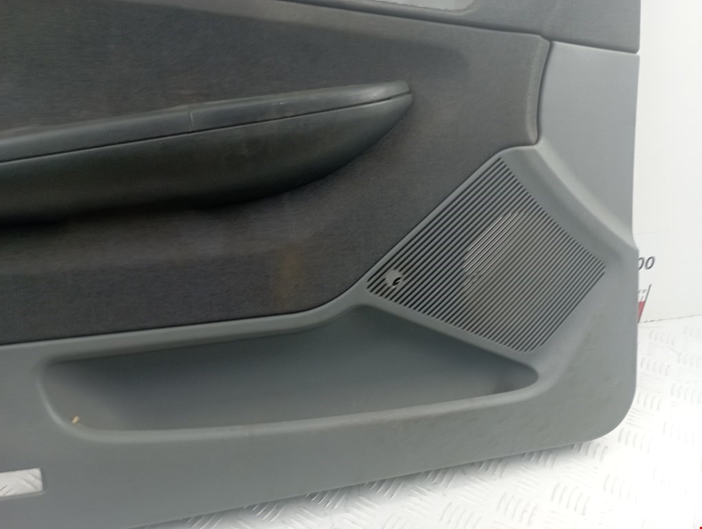 Обшивка двери передняя левая SKODA Fabia MK1 1999-2006