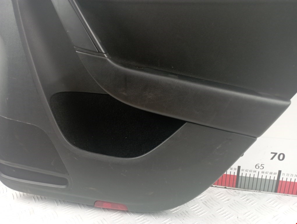 Обшивка двери задняя правая VOLKSWAGEN Passat B7 2011-2015