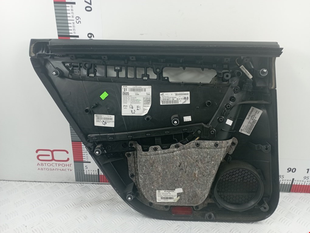 Обшивка двери задняя правая VOLKSWAGEN Passat B7 2011-2015