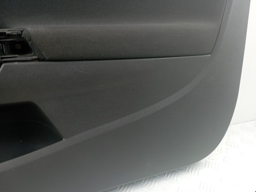 Обшивка двери передняя правая OPEL Corsa D 2006-2014