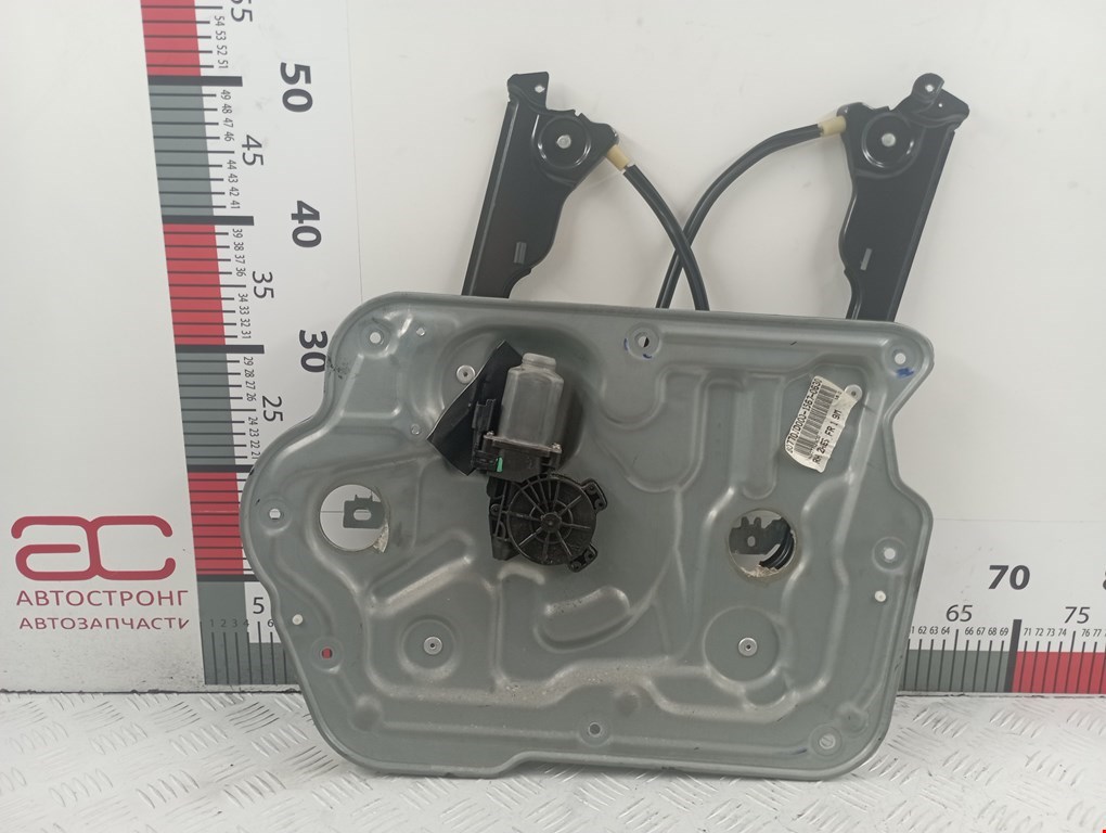 Стеклоподъемник задний правый NISSAN Qashqai J10 2006-2013