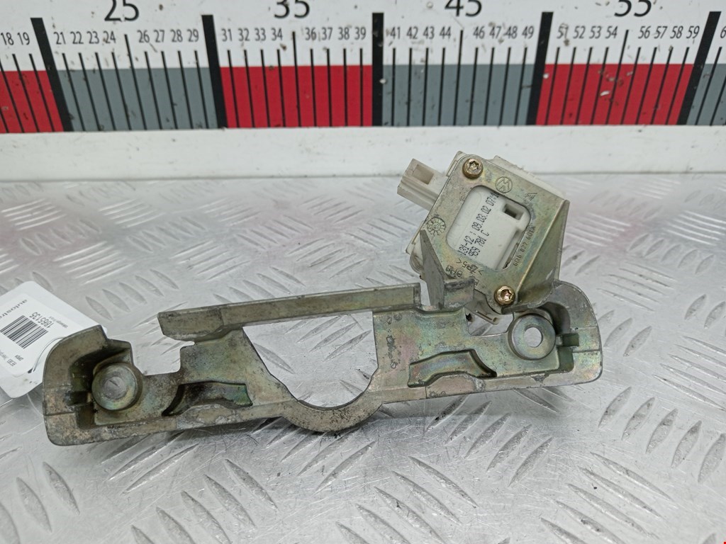 Активатор замка багажника VOLKSWAGEN Polo IV 2001-2009