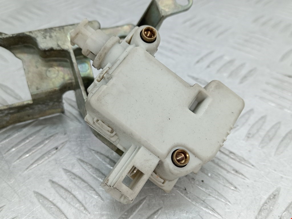 Активатор замка багажника VOLKSWAGEN Polo IV 2001-2009