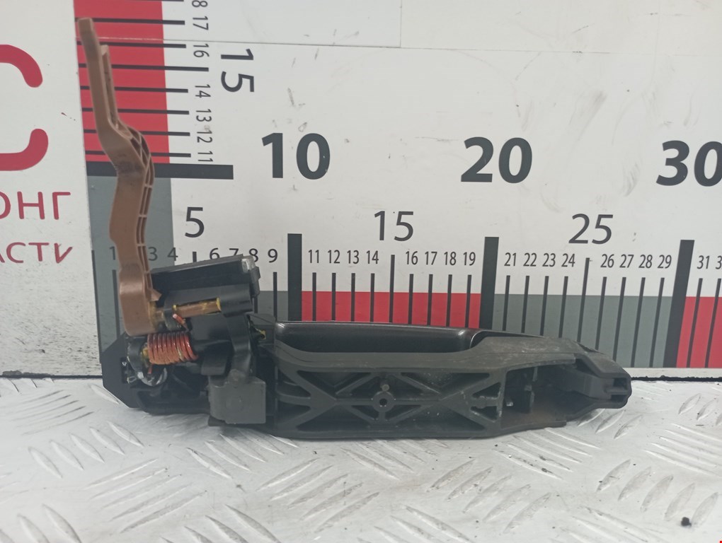 Ручка двери задней наружная левая TOYOTA Auris E150 2006-2012